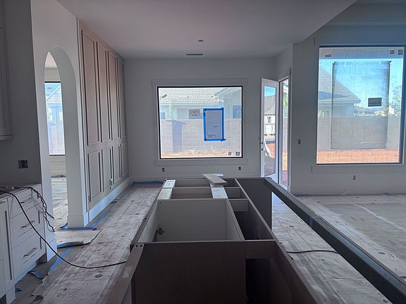 4th image of 394 E Homeside Rd
