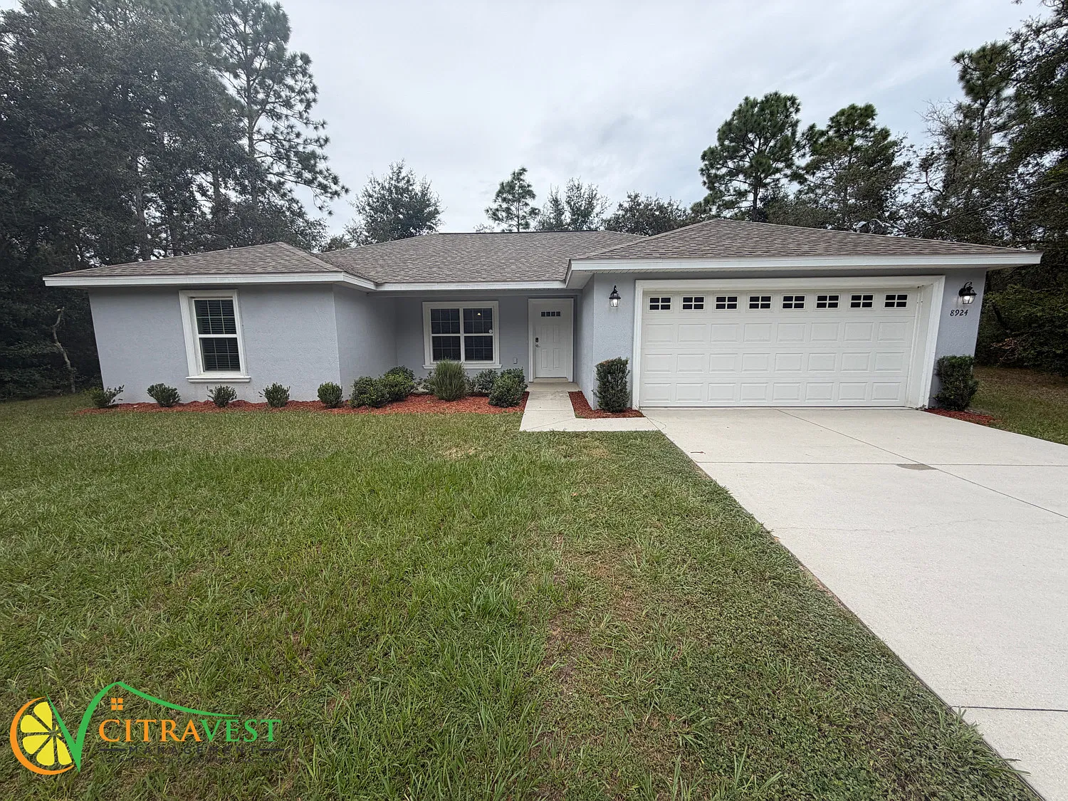 Available Now!! 4 Bedroom Newer Home in Citrus Springs! — Photo 1