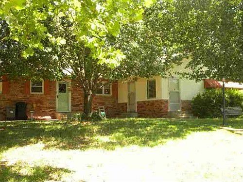 2nd image of 2008 S Country Side Dr