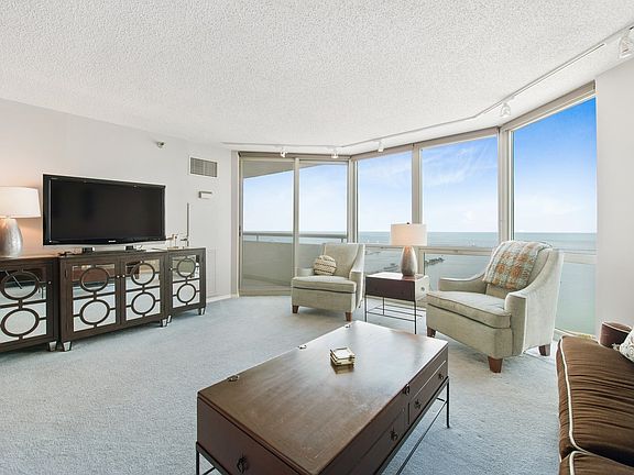 3rd image of 195 N Harbor Dr APT 3102