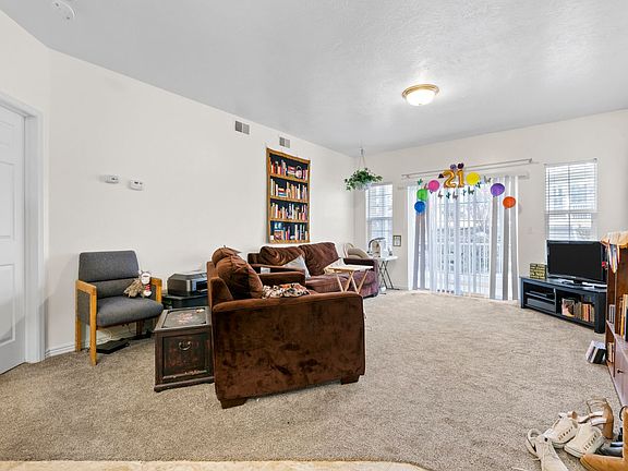 2nd image of 476 N Seven Peaks Blvd E #110