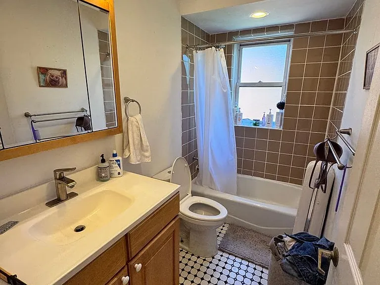611 W Arlington Pl — Photo 17