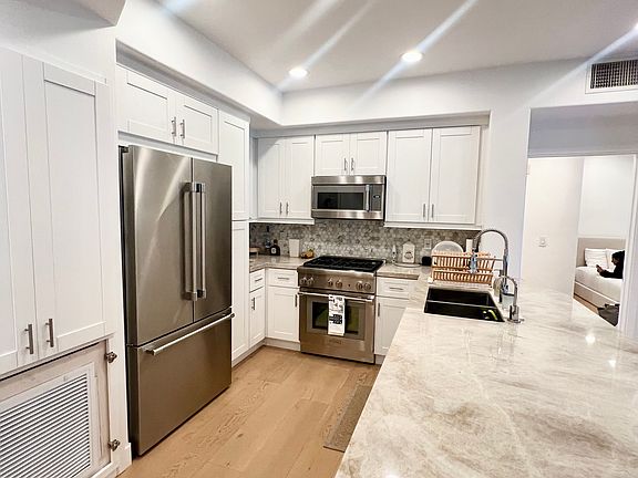 4th image of 13044 Pacific Promenade APT 215