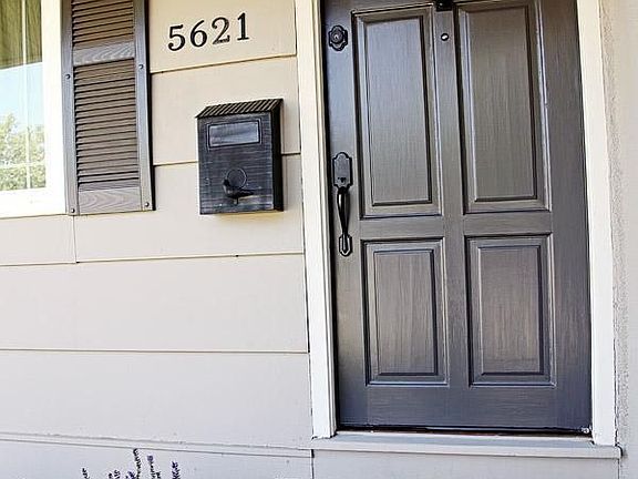 3rd image of 5621 Skyridge Dr