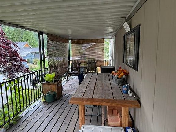 4th image of 3295 Sunnyside Rd #1