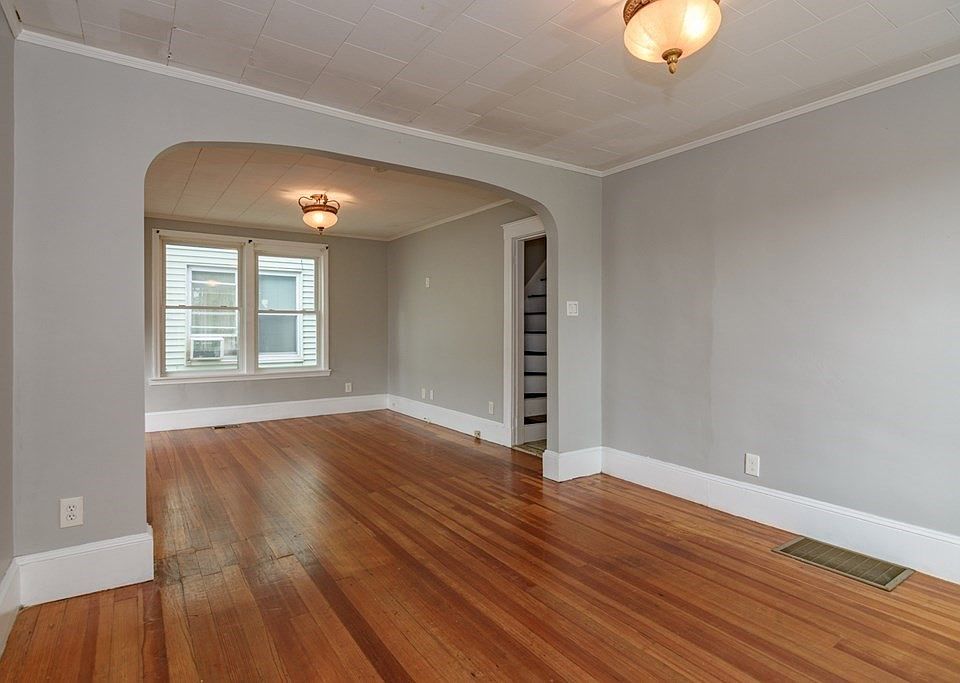 3 Mount Vernon St, Lawrence, MA 01843 Zillow