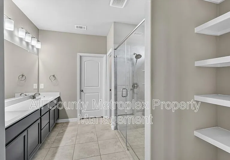 1602 Emerald Brook Ct — Photo 18