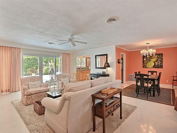 3rd image of 556 Flamevine Ln