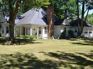 3300 Lansing Rd, Higgins Lake, MI 48627