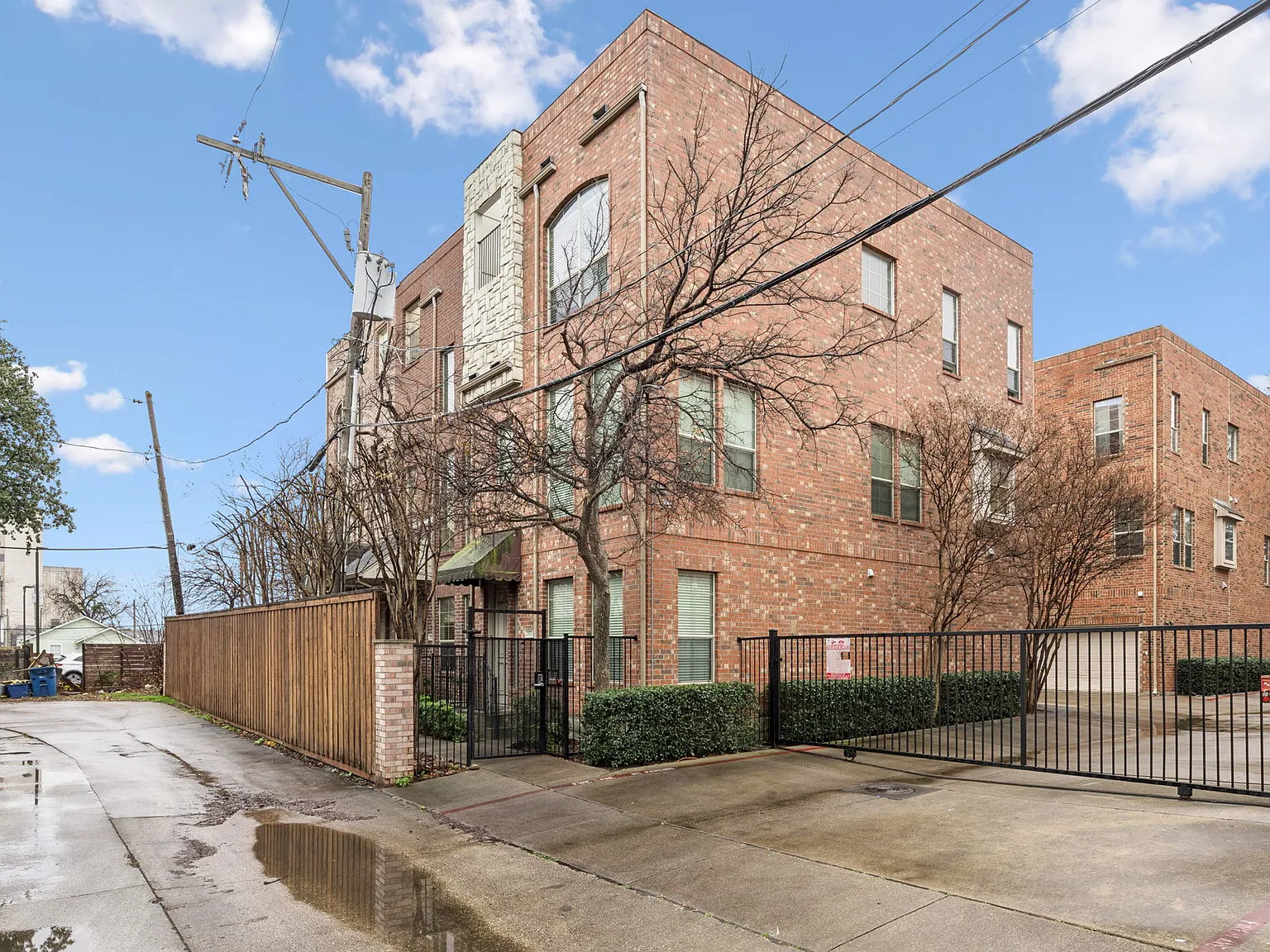 2 bed, 1760 sqft, $2,850 — Photo 3
