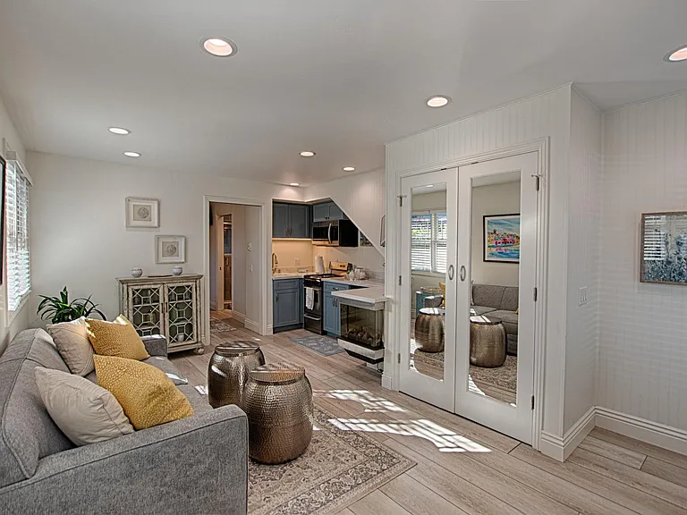 307 Capitola Ave #A — Photo 3