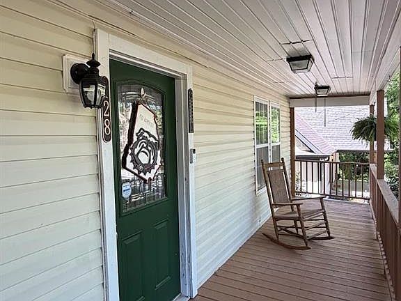 2nd image of 128 Sharp St