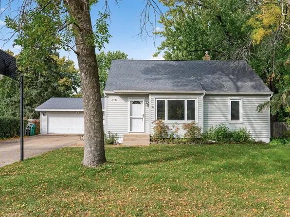 2431 Ridge Ln, Mounds View, MN 55112