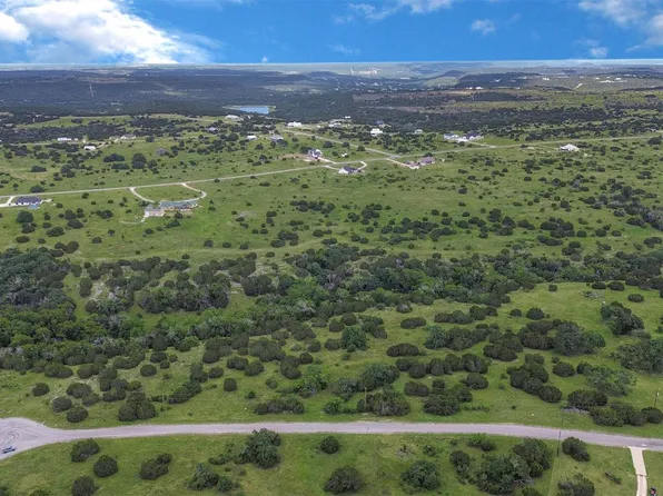 58 Walnut Canyon Dr, Bertram, TX 78605