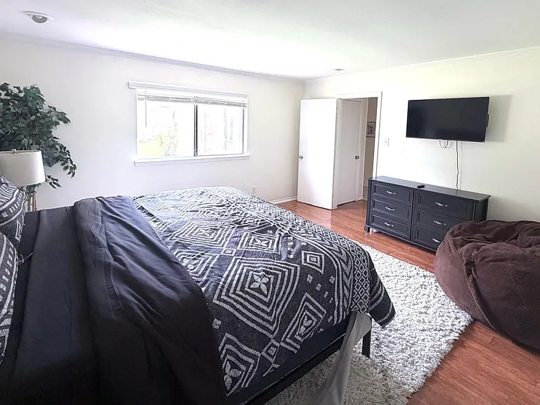 1702 Damian Way — Photo 2