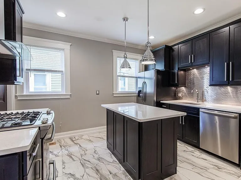 21 Pleasant St #1 — Photo 2