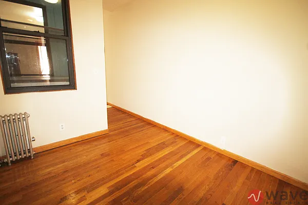 Rented by Wave Real Estate Group | media 10