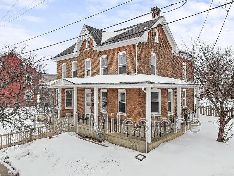 1001 Pope Ave