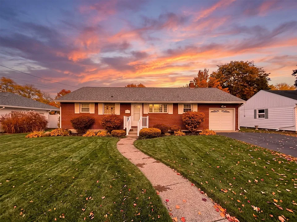305 Woodlawn Dr