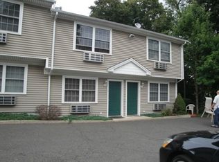 184 Huntington Tpke APT 5, Bridgeport, CT 06610