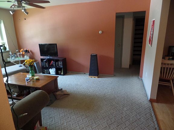 2nd image of 2533 N Oakland Ave APT 209