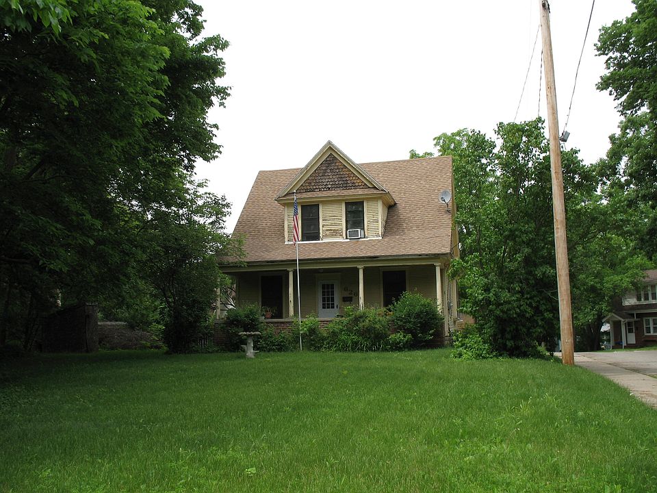 1st image of 626 E State St