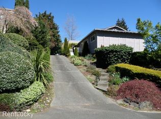 9842 NE 15th St, Bellevue, WA 98004