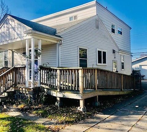 3rd image of 1711 N Alexander Ave