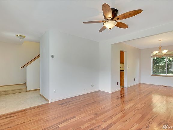 4th image of 21517 102nd St E