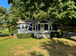 1018 E Red Bud Rd, Knoxville, TN 37920