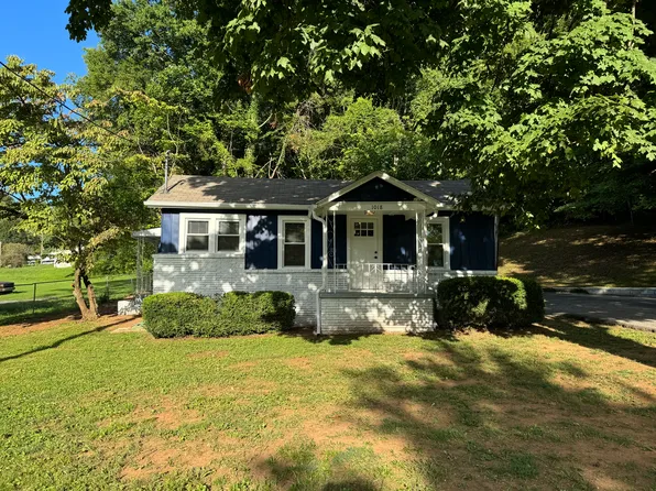 1018 E Red Bud Rd, Knoxville, TN 37920