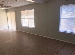 1005 Kings Manor Dr, Lake Dallas, TX 75065