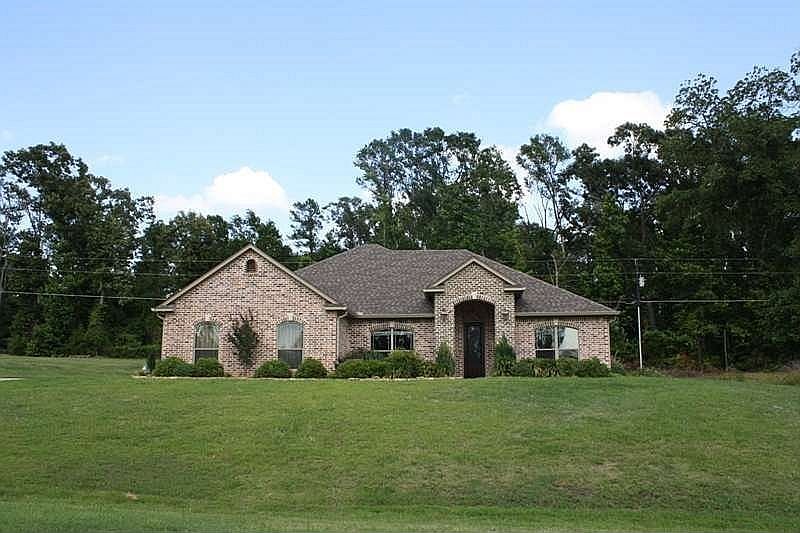 2nd image of 220 Towering Oaks Mdws