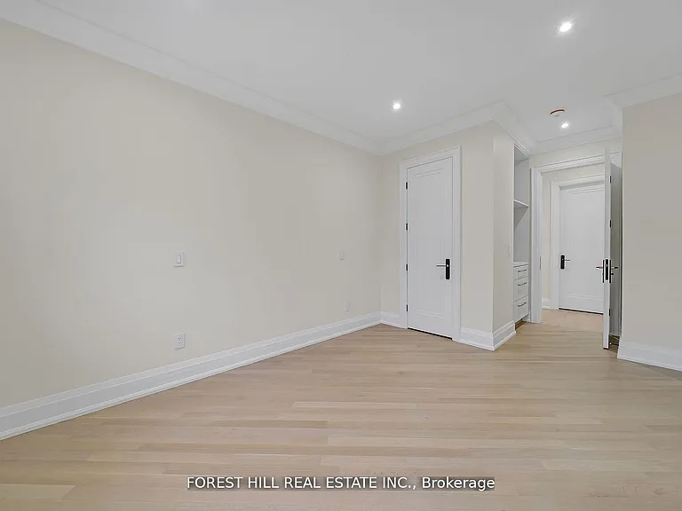 132 Lothian Ave — Photo 27