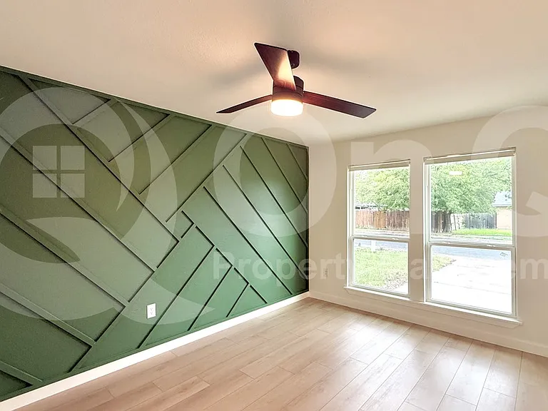 710 Wales Way — Photo 6