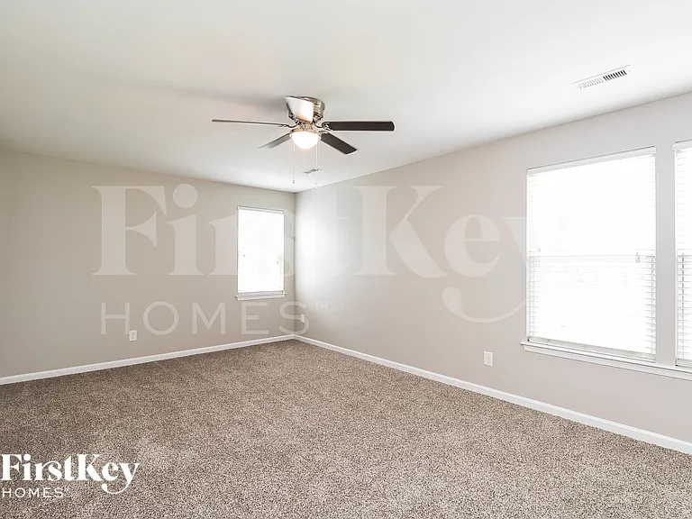 4313 Roundwood Ct — Photo 10