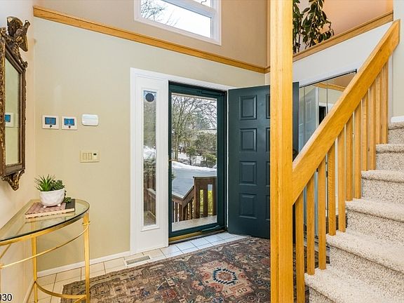 3rd image of 61 Mill Pond Rd #61