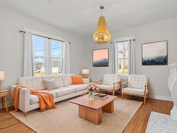 4th image of 501 Simpson St