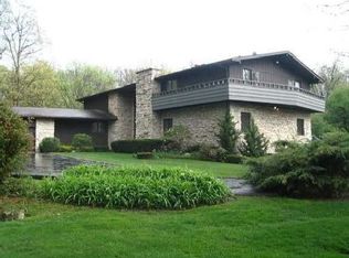 14925 W Hickory Rd, Zion, IL 60099