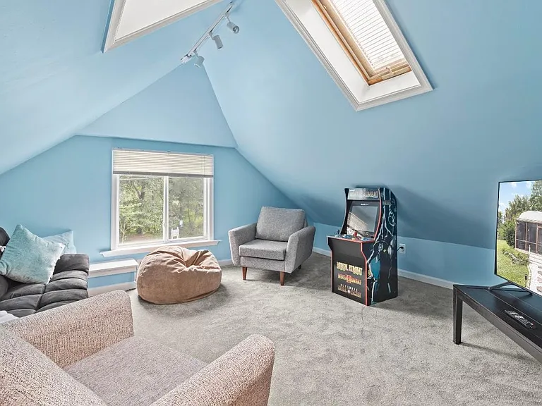 4921 Olive St — Photo 16