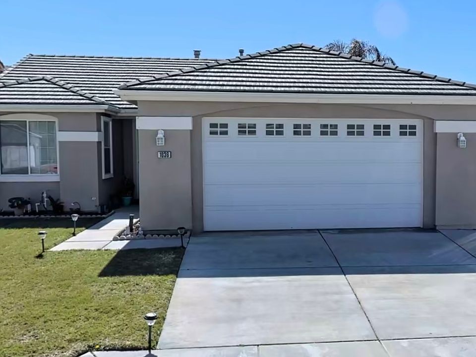 1st image of 1036 Columbus Ct