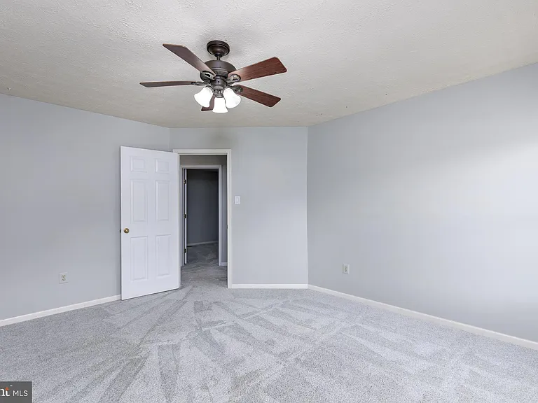 2807 Chapman Ct — Photo 24
