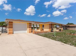 11225 White Oak Ln, Port Richey, FL 34668