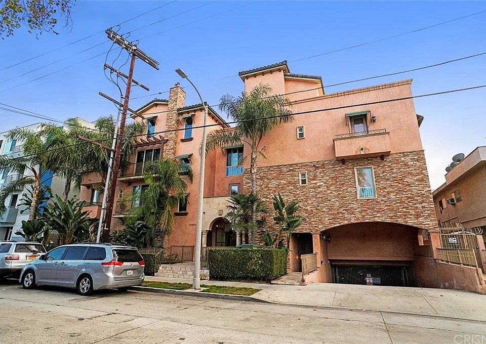 1st image of 10862 Bloomfield St APT 204
