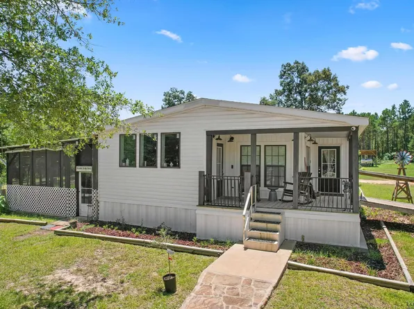 20914 County Road 366, Gladewater, TX 75647