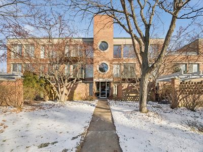 6040 Arbor Ln APT 302, Northfield, IL, 60093