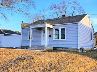 3319 W Wilbur Ave, Greenfield, WI 53221