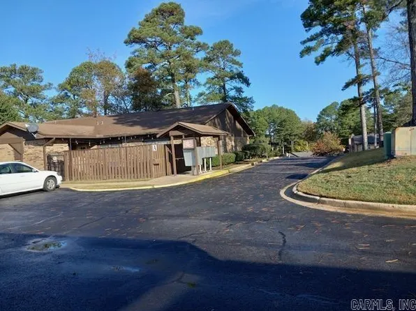 210 Carl Dr APT B8, Hot Springs National Park, AR 71913