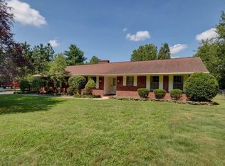 2239 S Marlan Ave, Springfield, MO 65804