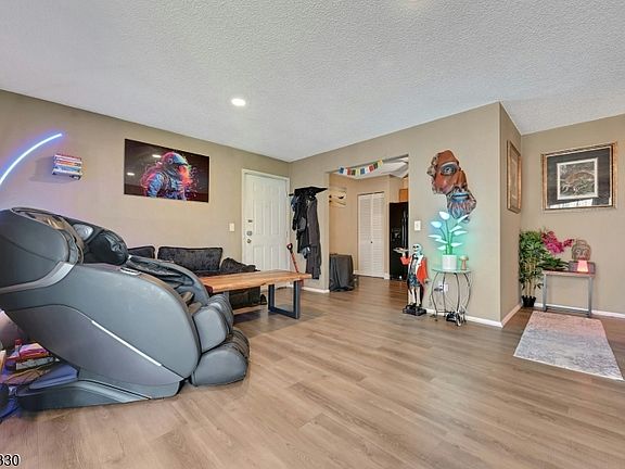 3rd image of 111 Raintree Ln #111